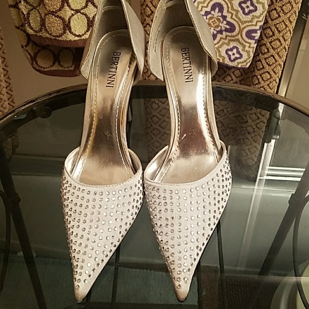 BERTINI SATIN SILVER JEWELED PUMPS